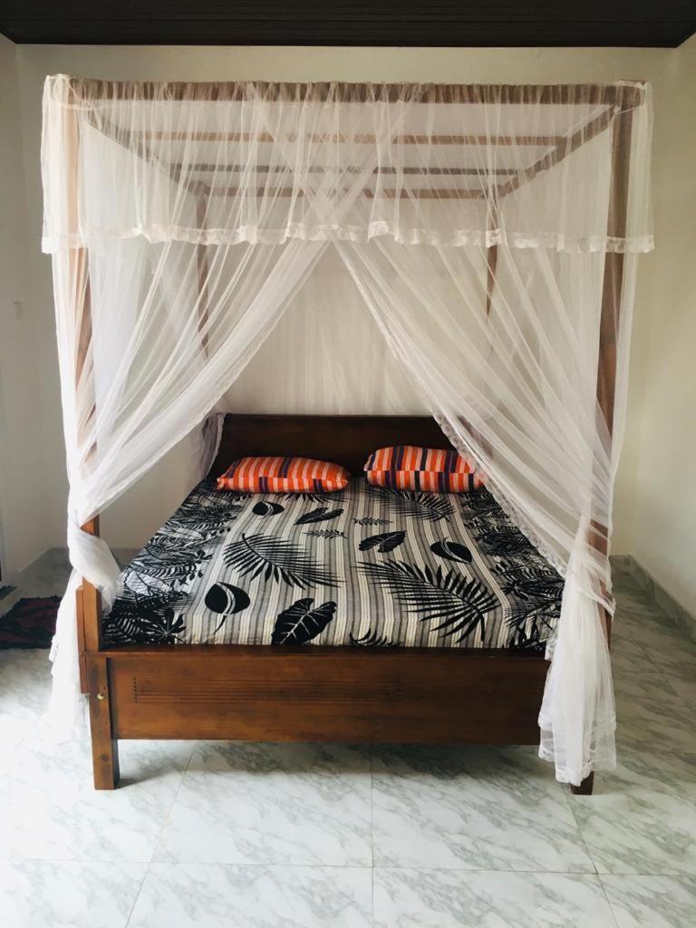 Hotel Mirewon Guest Weligama Esterno foto