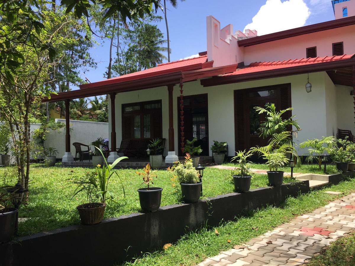 Hotel Mirewon Guest Weligama Esterno foto
